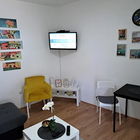 Anja Нови-Сад